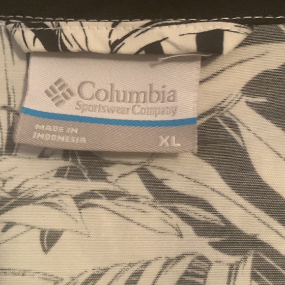 Colombia Spring jacket with hood, XL, NWT - Picture 4 of 10